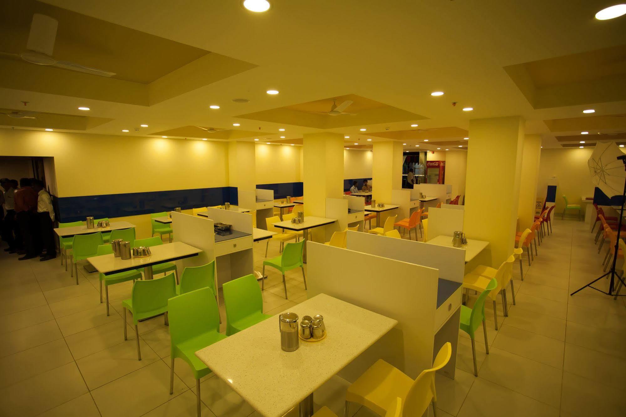Hotel Ganpat Grand Palni Exteriér fotografie
